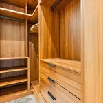 Luxury 2-Bed Apartment Steps From Oxford Street